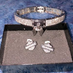 Harley Davidson stretch bracelet and earrings! Silver tone with lots of bling!!!